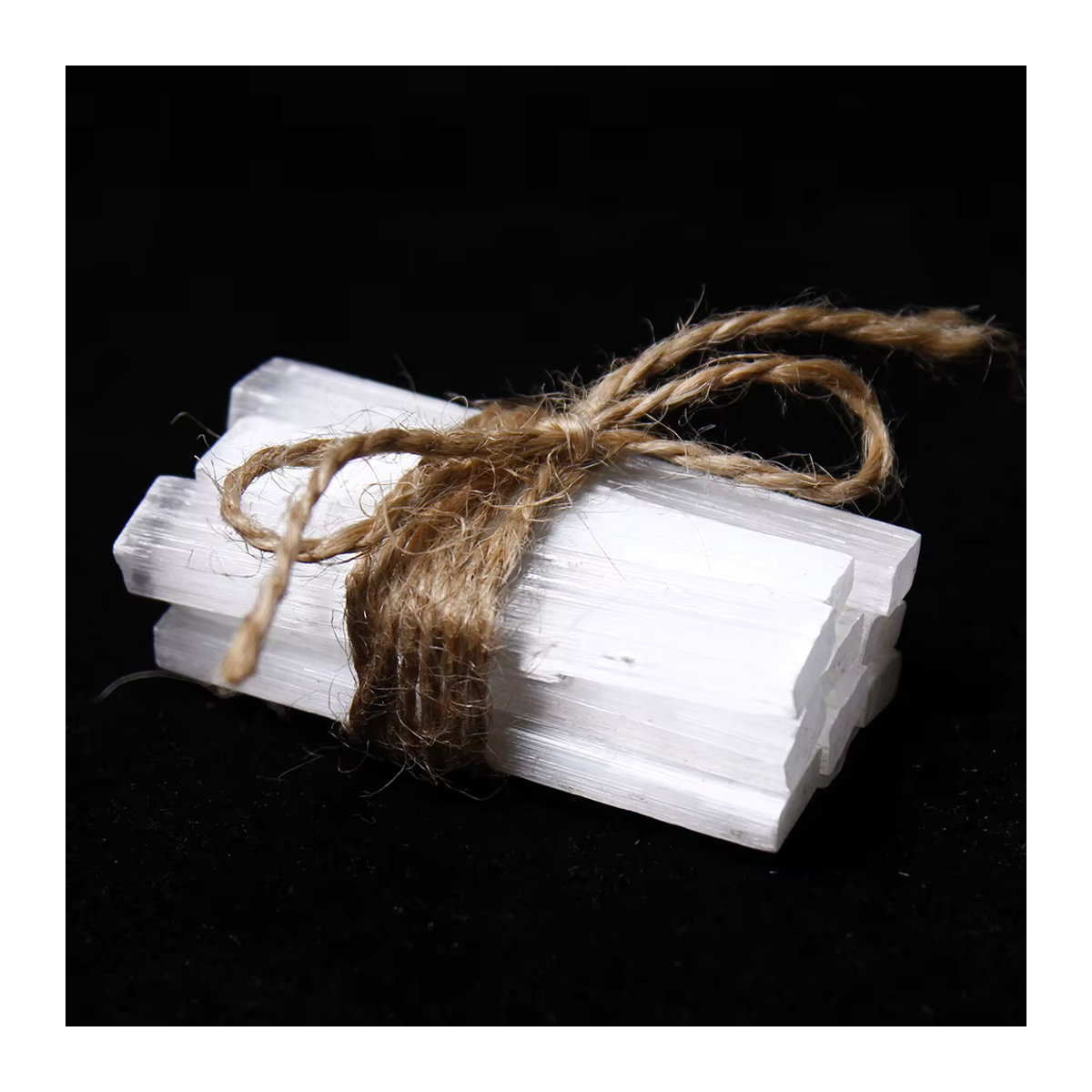 Natürliches Selenit Kristall-Set aus Marokko mit Platte und Blatt in Weiß - Bild 2