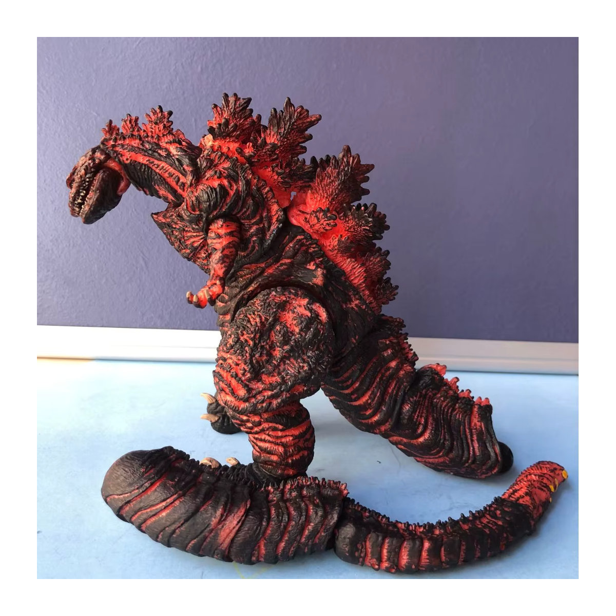 NECA Shin Godzilla Actionfigur aus Kunststoff, Schwarz, Höhe: 18 cm - Bild 4