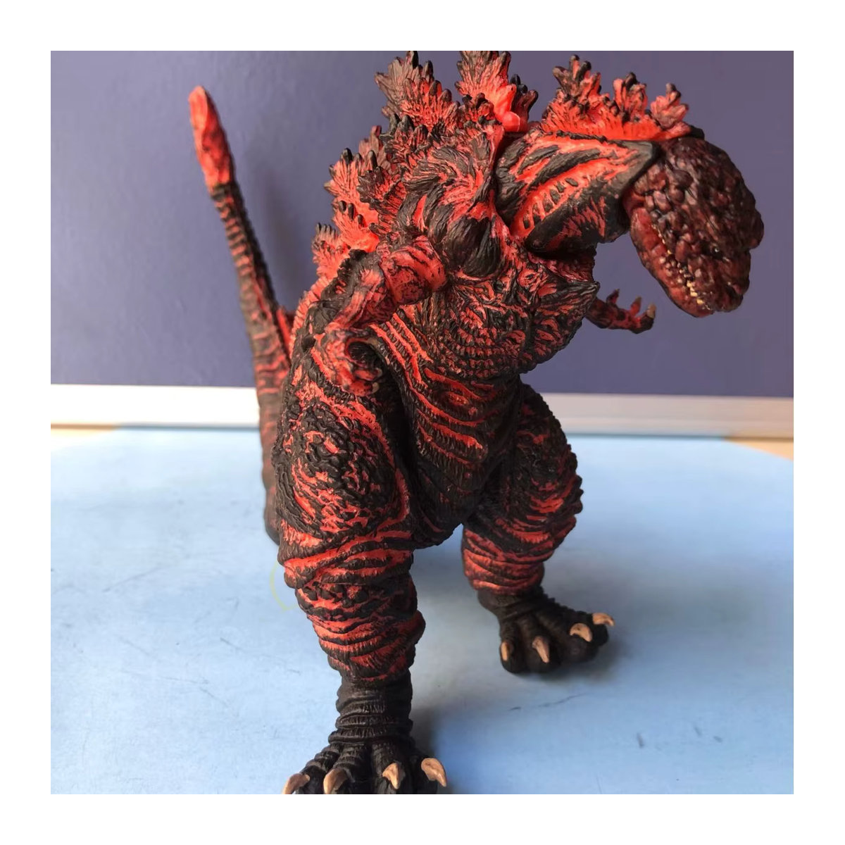 NECA Shin Godzilla Actionfigur aus Kunststoff, Schwarz, Höhe: 18 cm - Bild 6