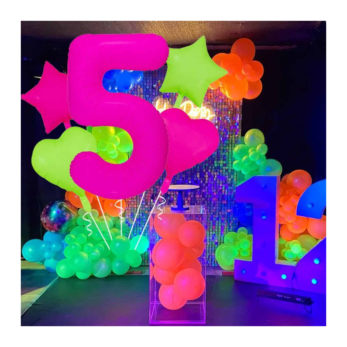 Neon fluoreszierendes digitales Ballon-Set mit Stern- und Herzballons in Mehrfarbig für deine Geburtstagsdekoration - Bild 1