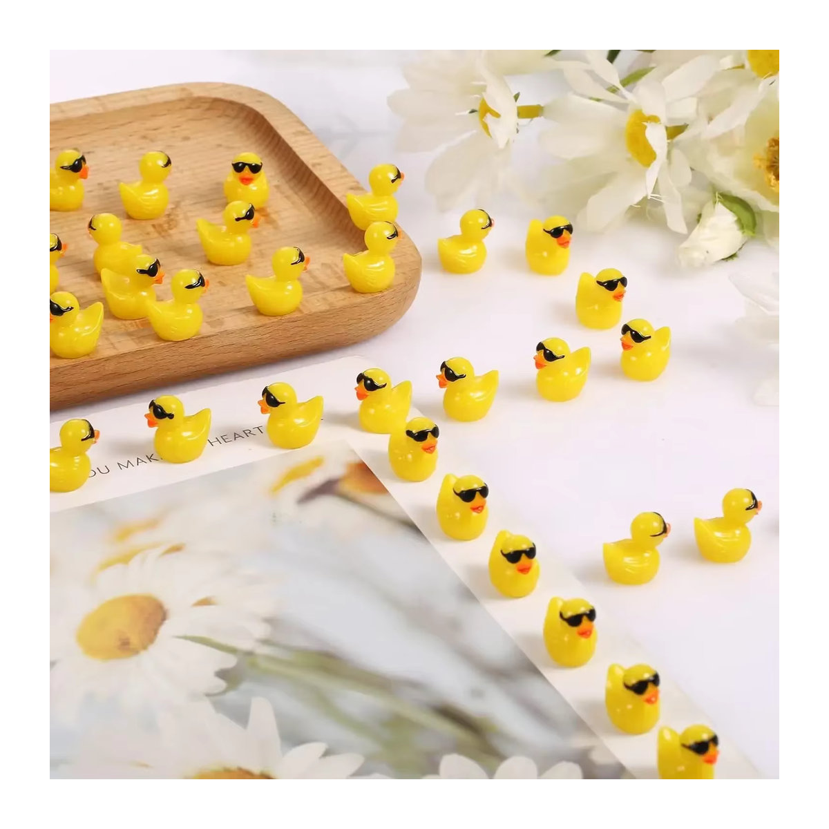 Niedliche Mini-Enten aus Kunstharz mit Sonnenbrille in Gelb für DIY, Puppenhaus und Landschaftsdekoration, 100 Stück - Bild 2