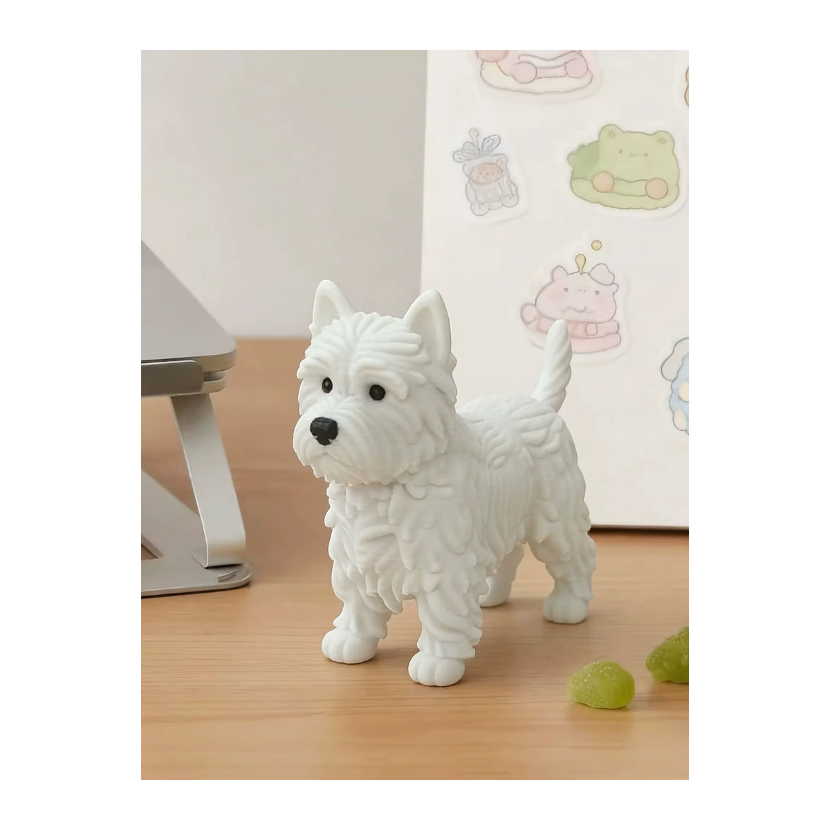 Niedliche West Highland White Terrier Figur in Weiß als dekorative Hunde-Statue für Schreibtisch, Wohnzimmer oder Büro - Bild 1