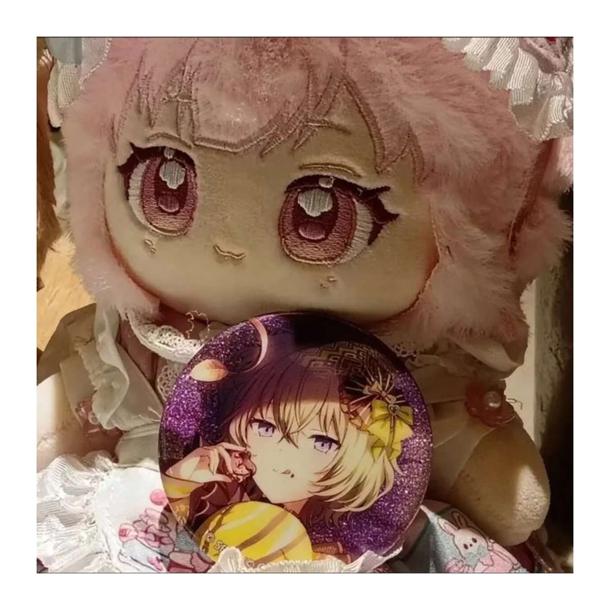 NIJIGEN PLANET Otori Emu Anime-Plüschfigur in Rosa, 20 cm - Bild 1