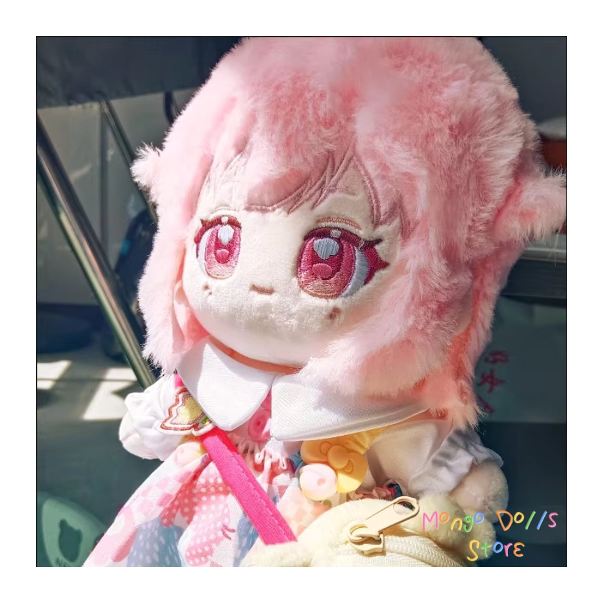 NIJIGEN PLANET Otori Emu Anime-Plüschfigur in Rosa, 20 cm - Bild 3