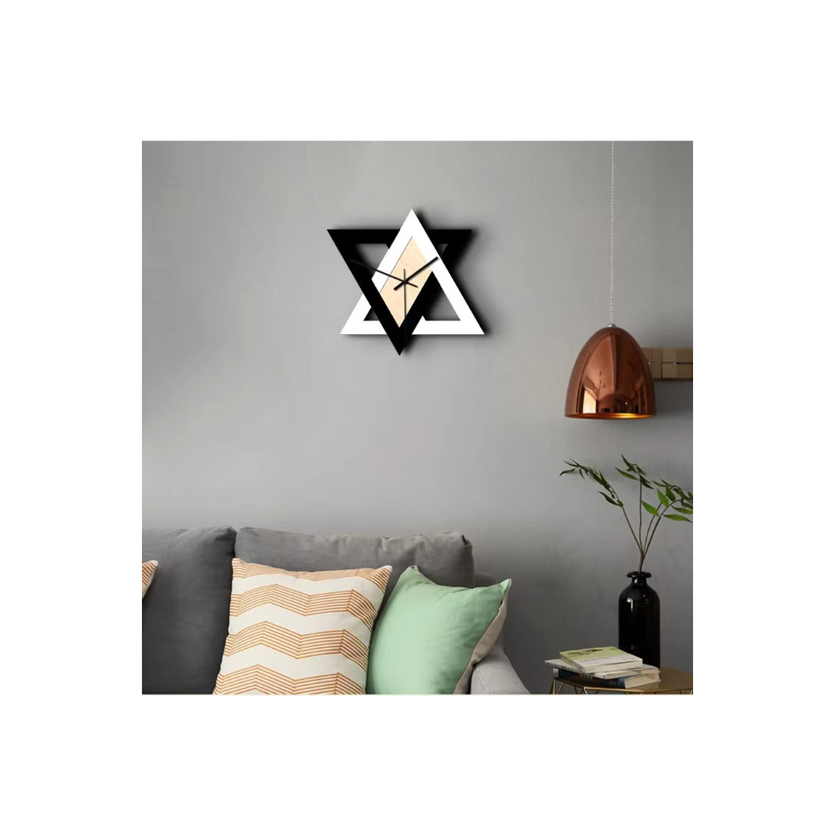 Nordic Dreieck Wanduhr in Schwarz und Weiß, Geräuschlose geometrische Analog-Uhr im minimalistischen Design - Bild 7