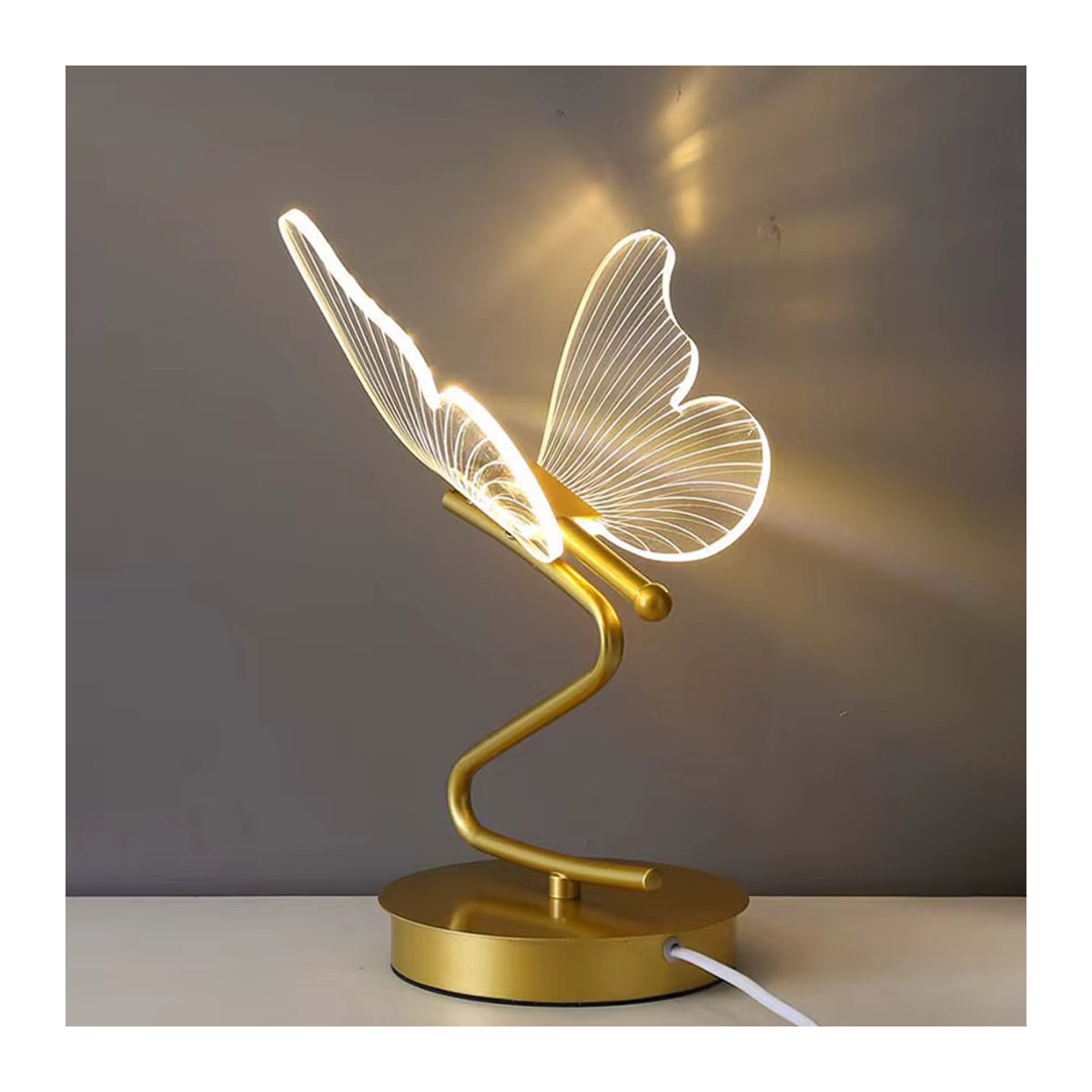 Nordic Schmetterling LED Tischlampe im skandinavischen Design für Wohnzimmer und Schlafzimmer - Bild 4