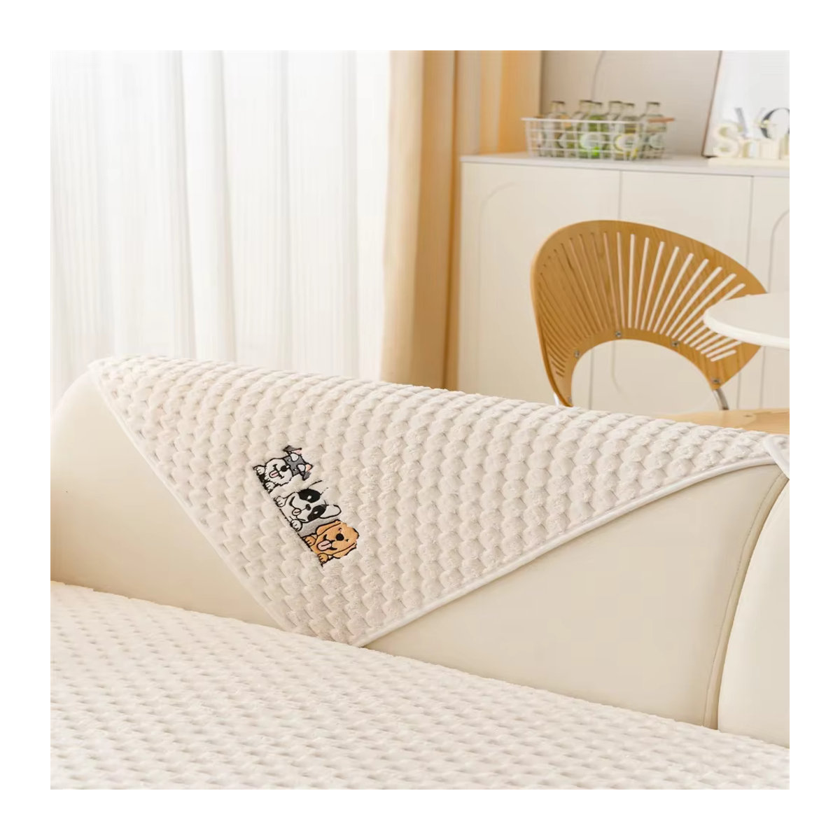 Nordisches Sofa Kissen mit rutschfester Plüsch-Abdeckung in Creme von 静岩汐洁 - Bild 3