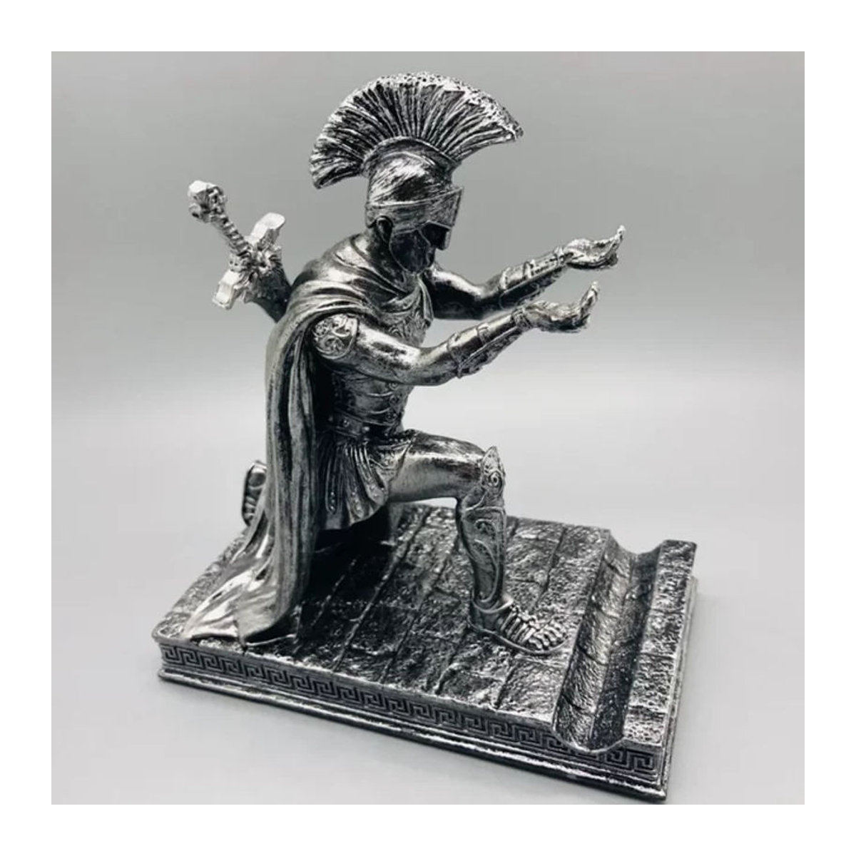 OAKCHARM Ritter Stift- und Telefonhalter aus Metall in Silber als dekorativer Schreibtisch-Organizer - Bild 1