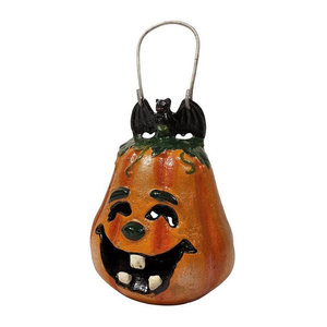 Orangefarbenes Kürbis Windlicht aus Metall und Kunstharz als Halloween und Herbstdeko für Teelichter