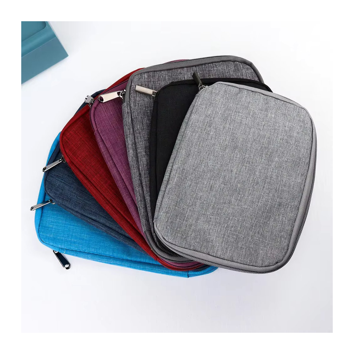 Organizer-Aufbewahrungstasche aus Stoff für Smartwatch-Armbänder und Datenkabel, Blau/Bunt, Minimalistisches Design - Bild 4