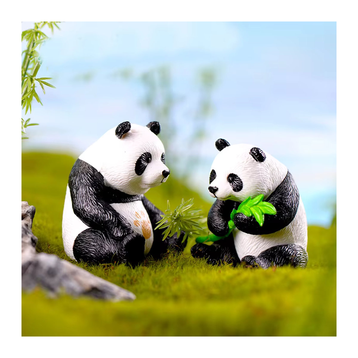 Otmagelu 4er Set Panda Figuren aus Kunstharz als Miniatur Tier Ornamente in Weiß für Garten und Wohnaccessoires - Bild 2