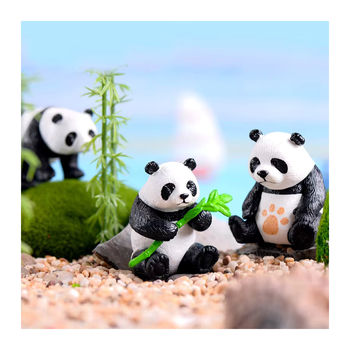 Otmagelu 4er Set Panda Figuren aus Kunstharz als Miniatur Tier Ornamente in Weiß für Garten und Wohnaccessoires - Bild 3