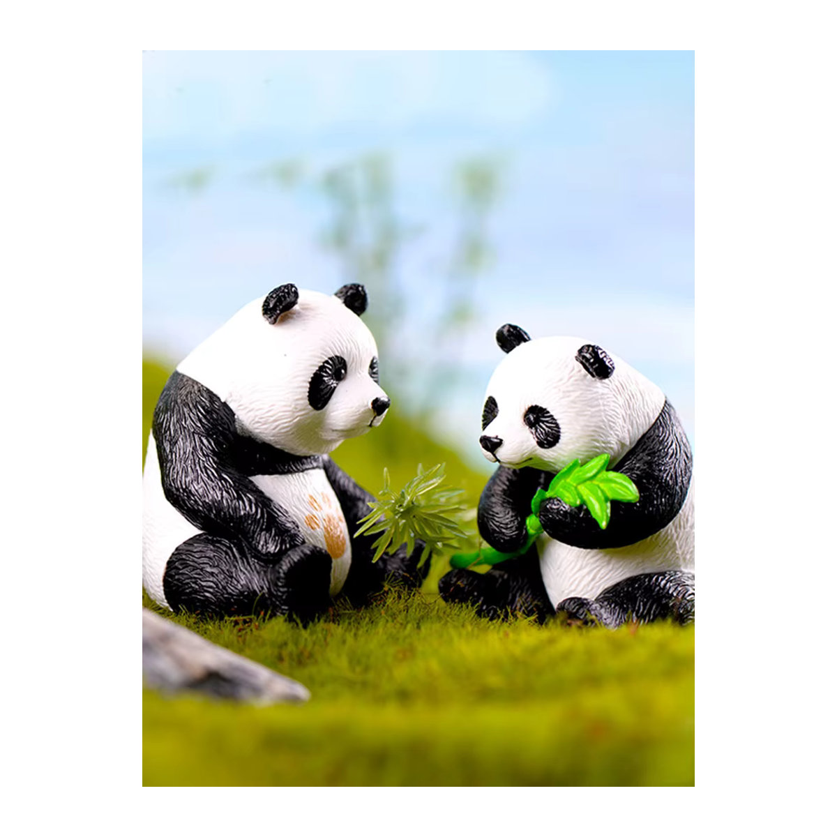 Otmagelu 4er Set Panda Figuren aus Kunstharz als Miniatur Tier Ornamente in Weiß für Garten und Wohnaccessoires - Bild 4