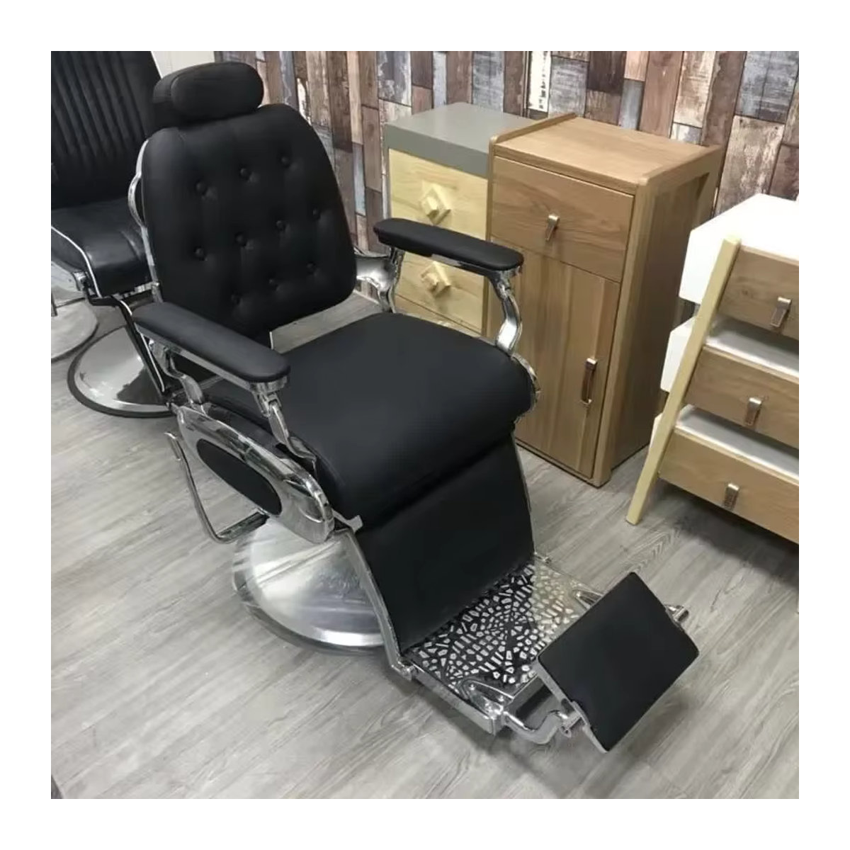 OUCEY Friseurstuhl im Vintage-Design für Friseursalons und Beauty-Studios, Schwarz-Gold, verstellbar und multifunktional - Bild 3