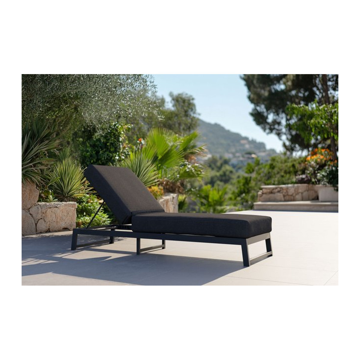 OUTFLEXX Allure Gartenliege aus Aluminium und Polyester in Anthrazit, B: 209 cm, T: 72 cm - Bild 1
