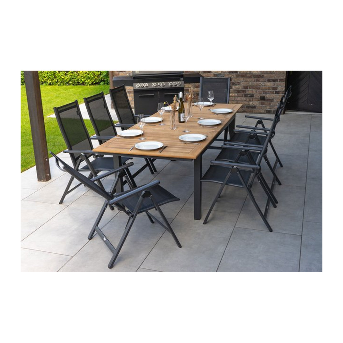 OUTFLEXX Garten-Essgruppe in Anthrazit Matt mit Ausziehtisch und 8 Klappstühlen aus Alu, Teak und Textil, Tisch Breite: 180 bis 240 cm, Tiefe: 100 cm - Bild 1