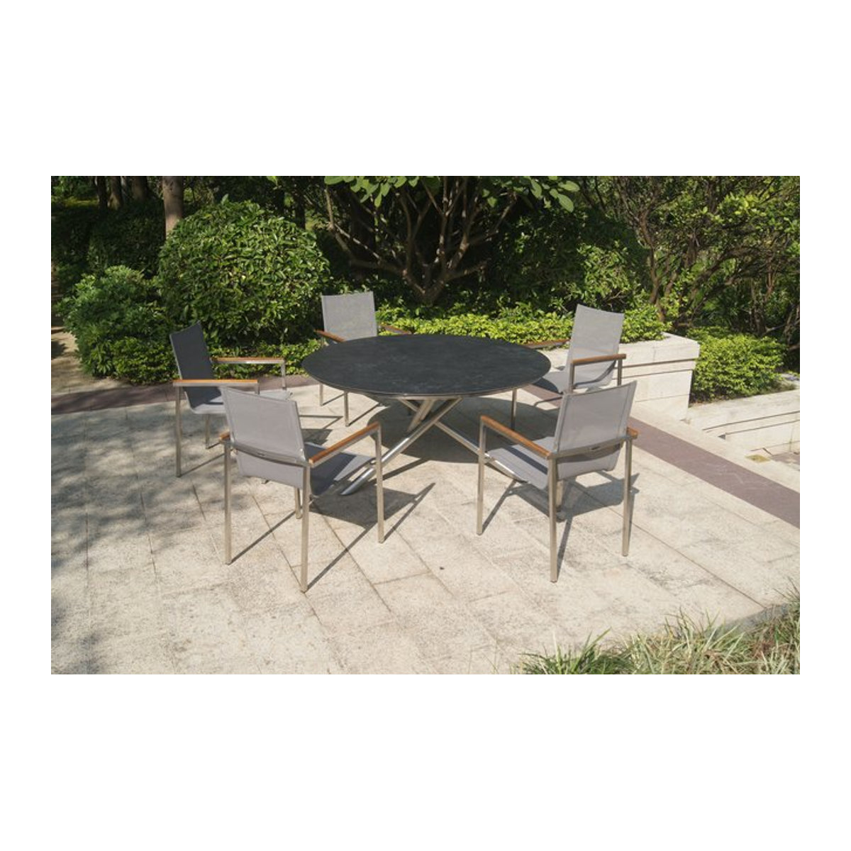 OUTFLEXX Garten-Essgruppe in Silber und Grau mit Edelstahl, Glas und Teak, Tisch Durchmesser: 150 cm und 5 Sessel - Bild 1