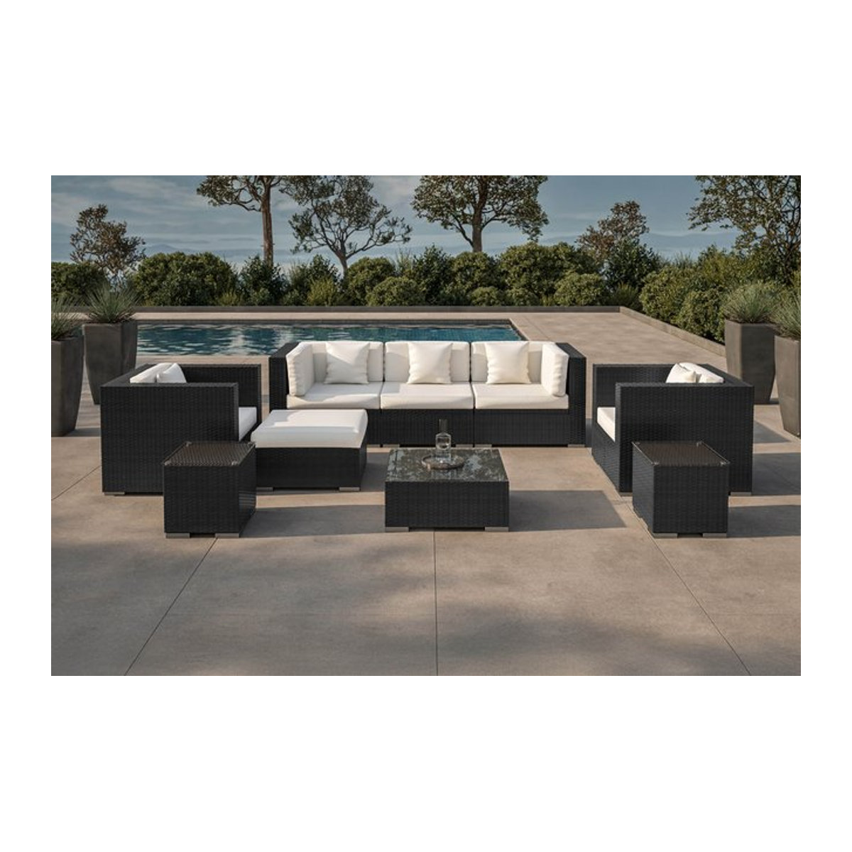 OUTFLEXX Gartenlounge aus Polyrattan für 6 Personen in Schwarz/Beige/Weiß inklusive Kaffeetisch und wasserfester Kissenbox - Bild 1