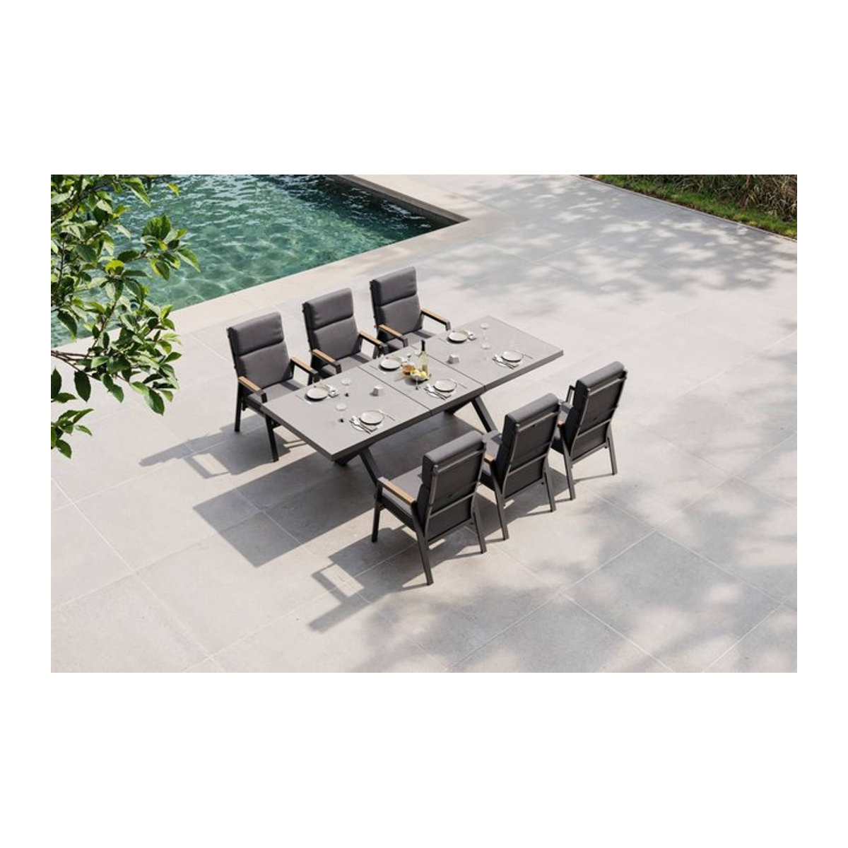 OUTFLEXX Serro Garten-Essgruppe aus Aluminium, Keramik und Teak in Schwarz, Anthrazit und Grau mit ausziehbarem Tisch und 6 Stapelsesseln - Bild 1