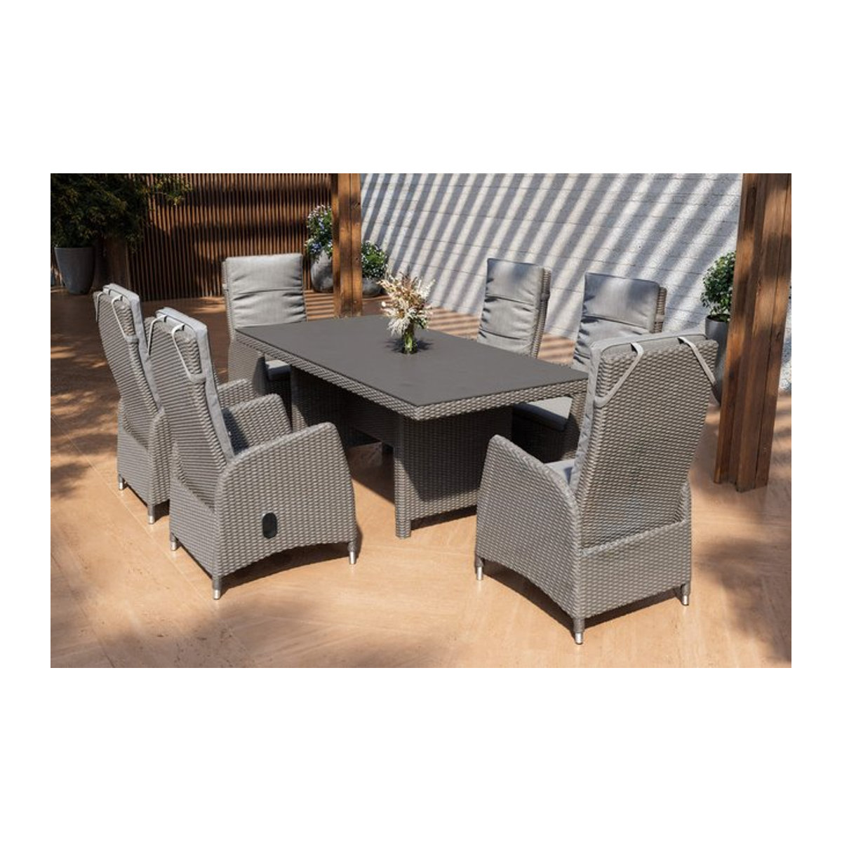 OUTFLEXX Vigo Garten-Essgruppe aus Polyrattan in Grau mit Tisch und 6 Sesseln, Tisch Breite: 200 cm, Tiefe: 95 cm - Bild 1