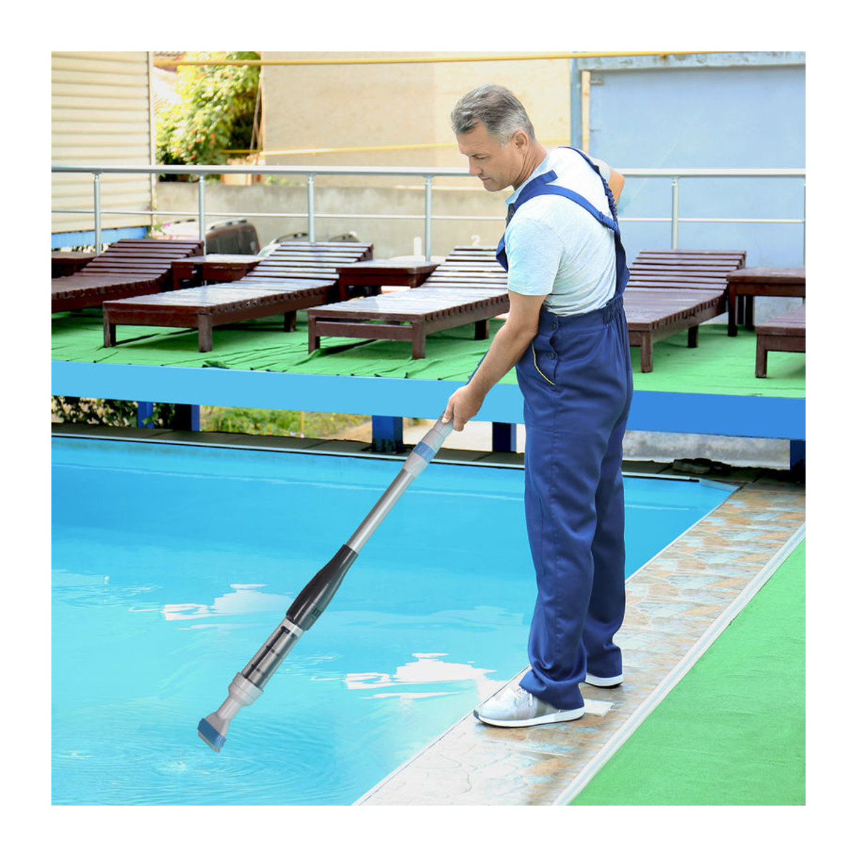 Outsunny Schnurloser Poolsauger mit Bürste und Teleskopgriff in Blau und Weiß aus Aluminium und Kunststoff, Höhe: 162 cm, Durchmesser: 6 cm - Bild 2