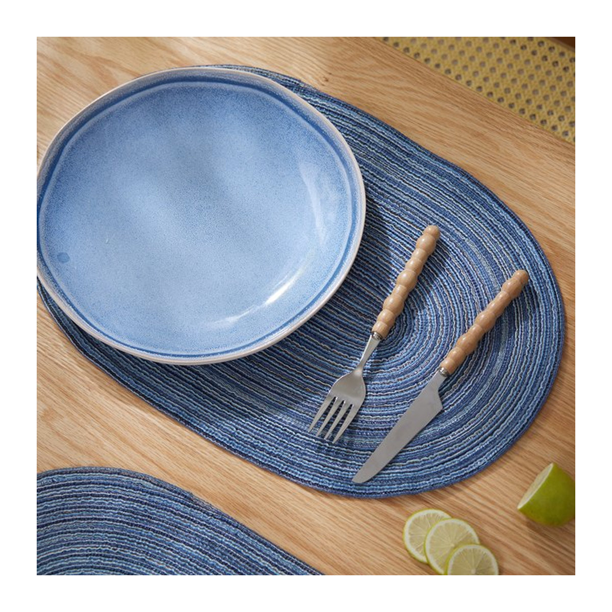 Oval Tischset aus gewebter Ramie in Blau, Set aus 4/6/8 Stück, rutschfeste Platzsets für Esstisch und Geschirr - Bild 1