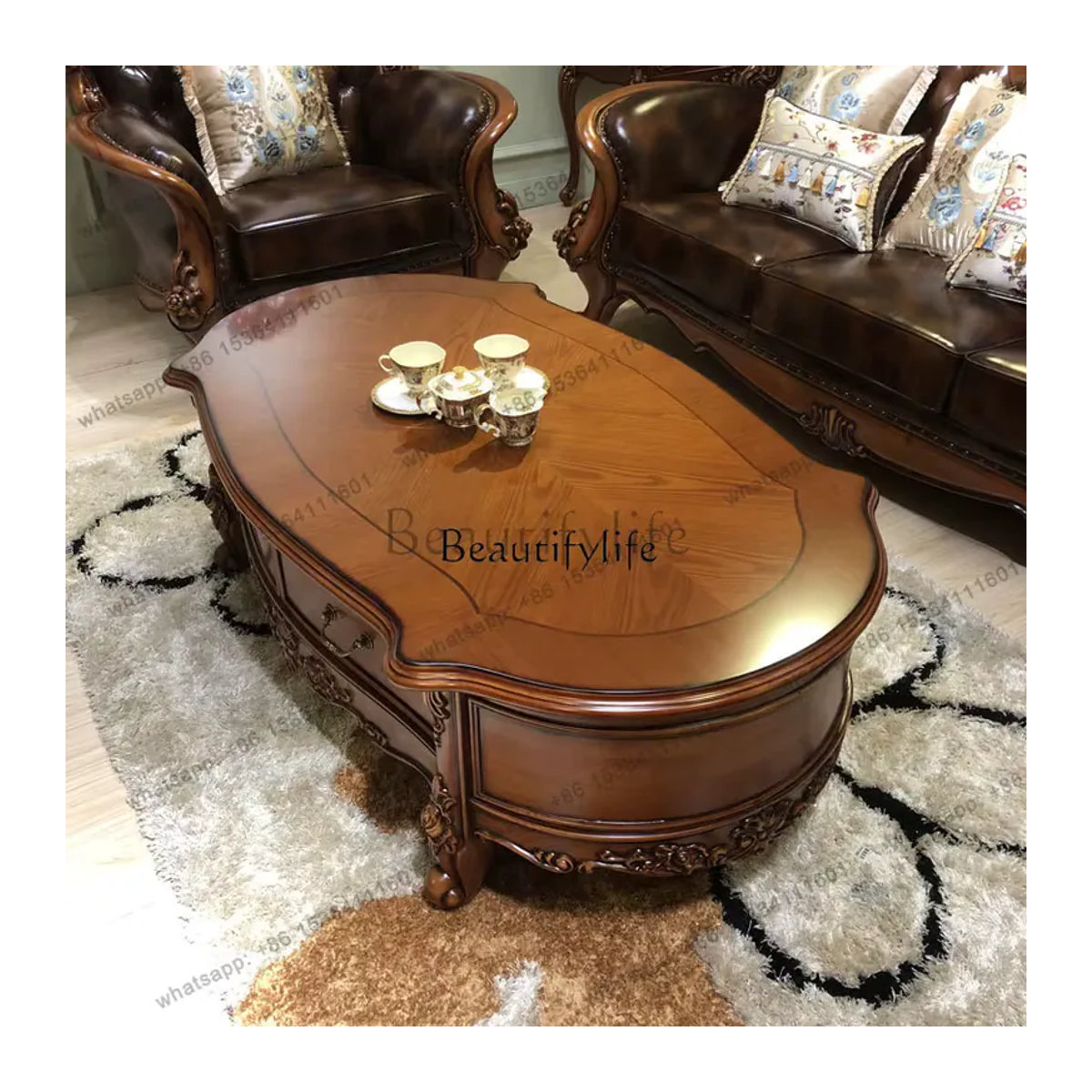 Ovaler Couchtisch aus Massivholz in Braun mit neoklassizistischer Blumenverzierung - Bild 5