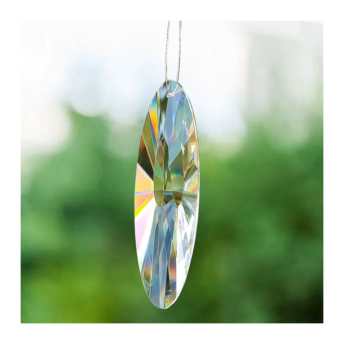 Ovaler Kristall Sun Catcher aus Glas mit facettierten Prismen in Transparent, hängende Regenbogen-Dekoration für Garten und Kronleuchter, 120 mm - Bild 3