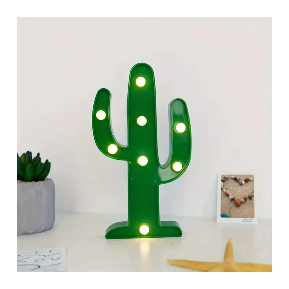 Peach Forest Mini Kaktus Tischlampe aus Kunststoff in Grün, batteriebetrieben und minimalistisch im Design - Bild 5