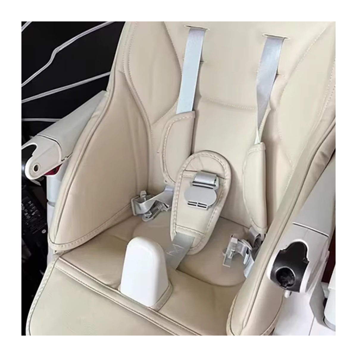 PegPerego Esszimmerstuhlbezug aus PU-Leder für Babyhochstühle in Beige - Bild 2
