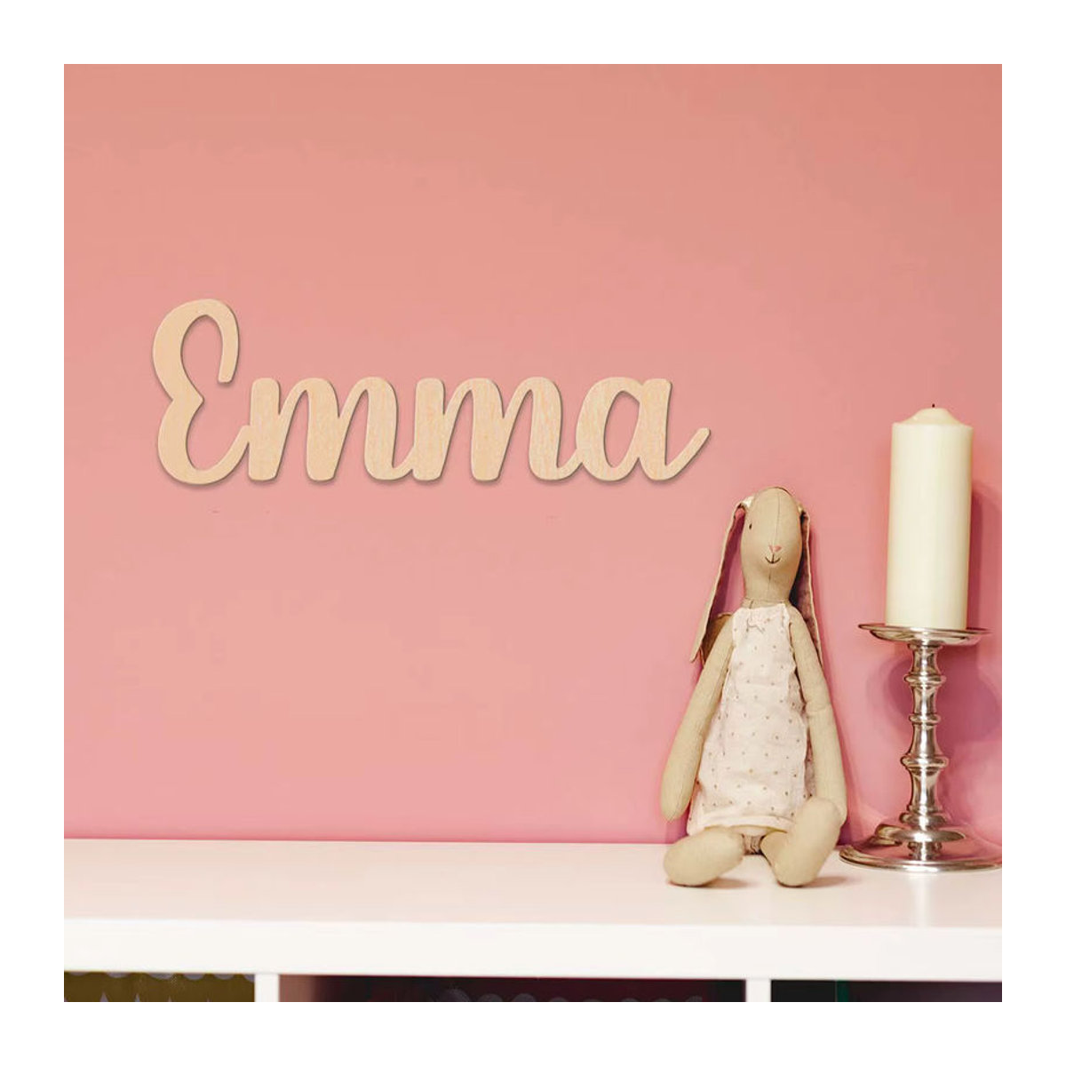 Personalisiertes Holzschild mit individuellem Namen in Beige, klassische Wanddekoration für Kinderzimmer, B/H: 30 x 30 cm - Bild 4