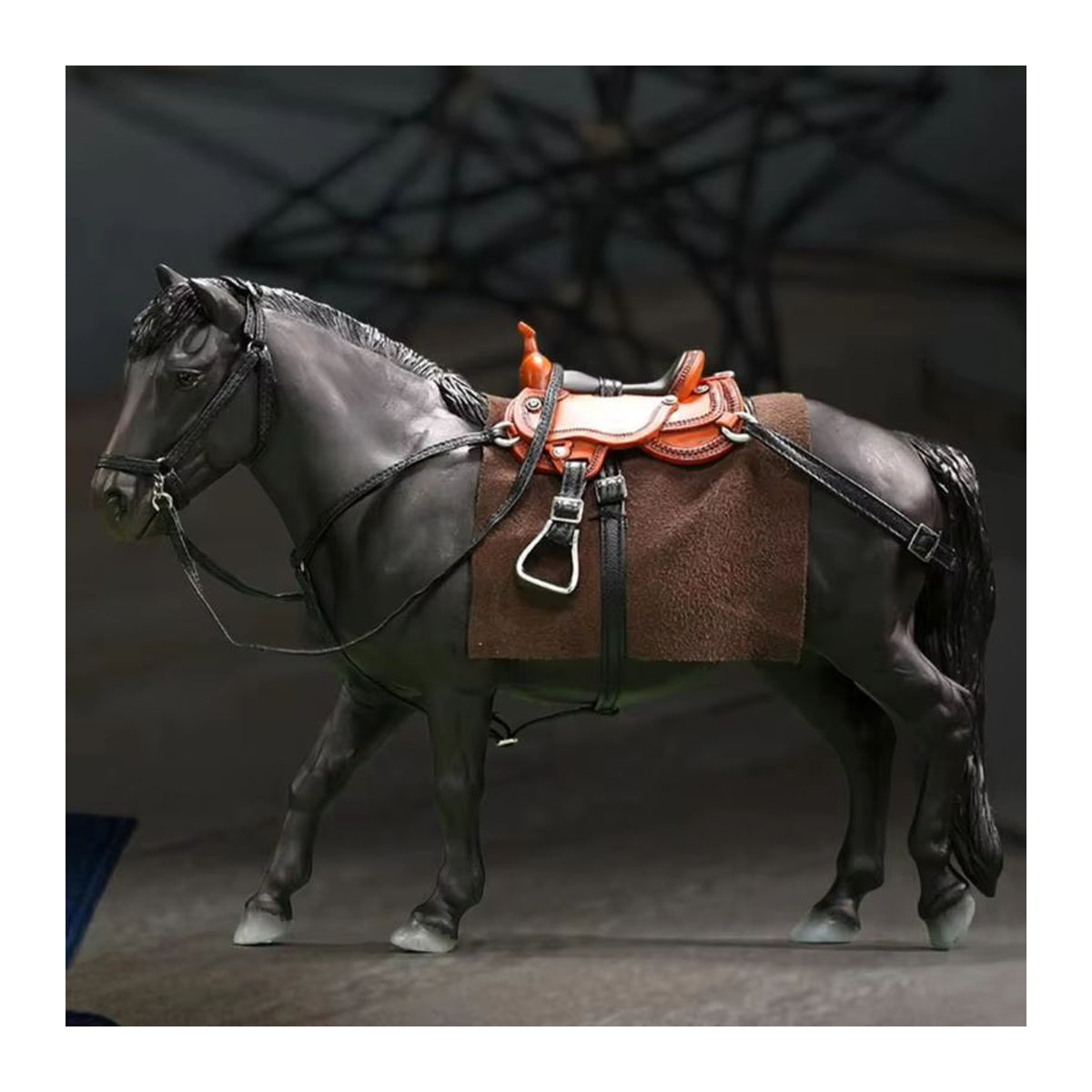 Pferde-Modellfiguren im 1/12 Maßstab für Sammler und Puppenhäuser, Schwarz, Kunststoff - Bild 2