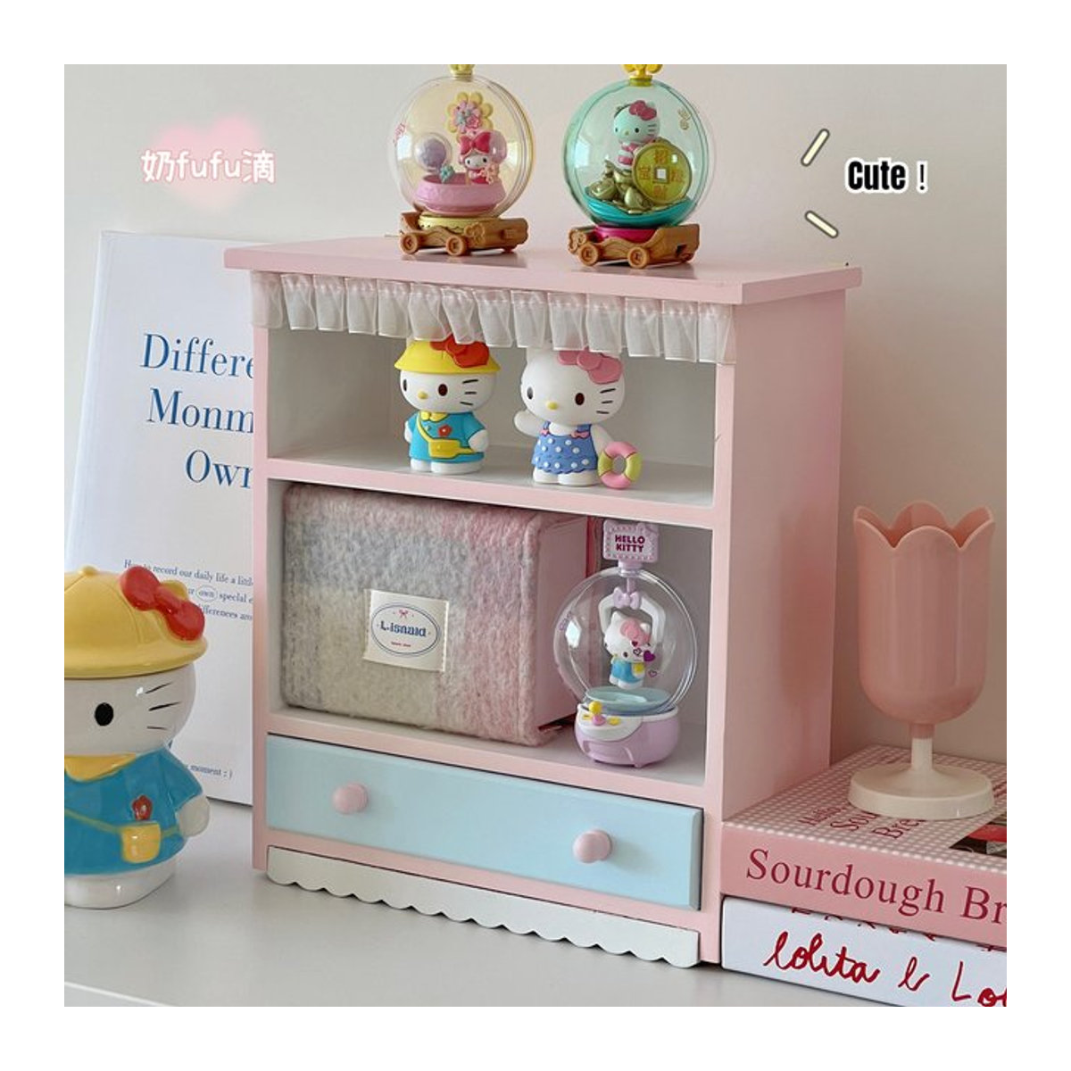 PGY Holz Display Schrank in Rosa als zweistufiges Desktop-Regal für Kosmetik, Parfüm und Ornamente im Landhausstil - Bild 1