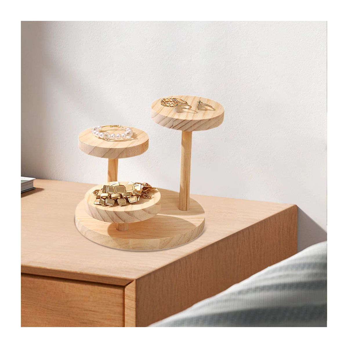 Phenovo Schmuck Display Riser aus Massivholz, 3-stufiges rundes Regal in Beige für Uhren, Armbänder und Dekoration - Bild 3