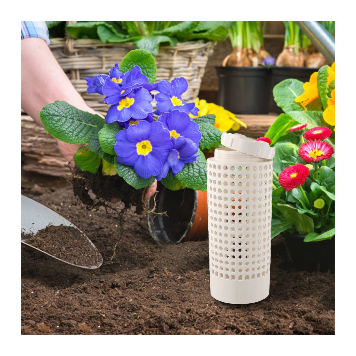 Platzsparender Insektenkomposter aus Kunststoff für den Garten in Weiß - Bild 3