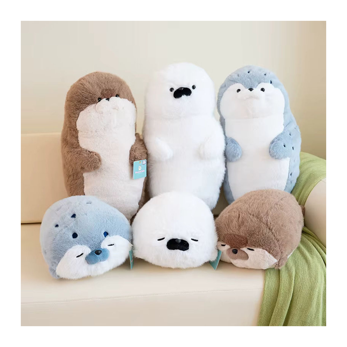 Plüschkissen Meerotter im Cartoon-Design als rundes Kuschelkissen für Kinder - Bild 2