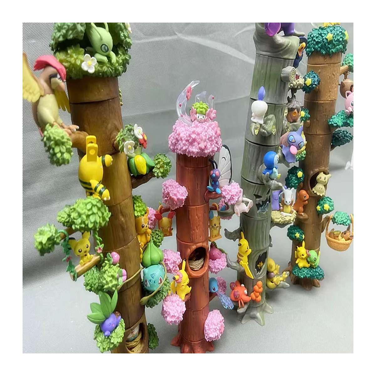 Pokemon Anime Figur Gengar und Pikachu als Baumstumpf Modell aus Kunstharz, mehrfarbig - Bild 3