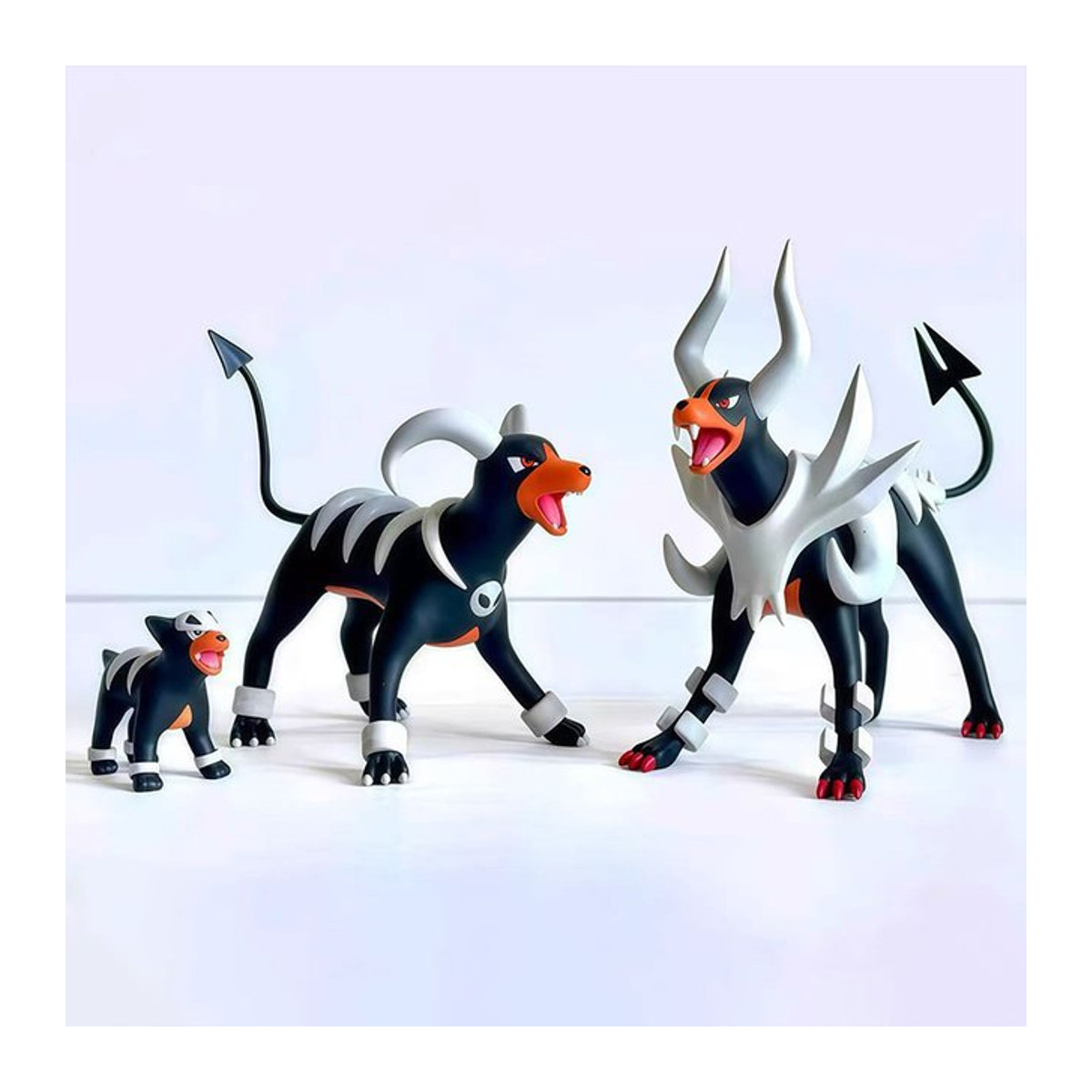 Pokemon Anime Figuren Set aus 3 Teilen mit Houndoom und Houndour in Schwarz aus Kunststoff - Bild 1