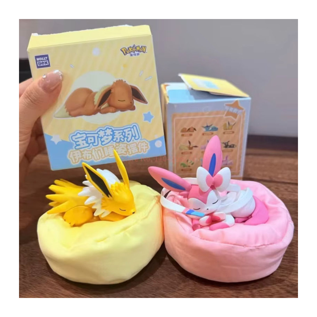 Pokémon Eevee, Sylveon und Umbreon PVC-Figuren im Lazy-Style als mehrfarbige Schreibtisch-Dekoration aus Kunststoff - Bild 5