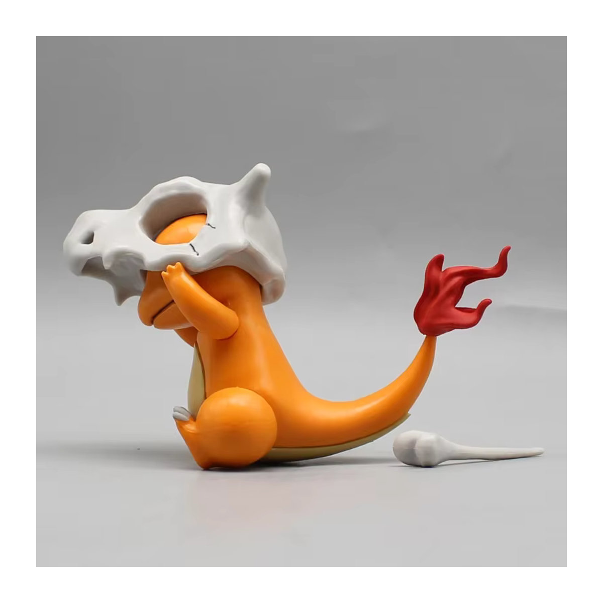 Pokemon Figur Charmander und Cubone in Orange, Anime Action Modell Statue als Desktop Dekoration für Kinder und Sammler, Höhe: 9 cm - Bild 1