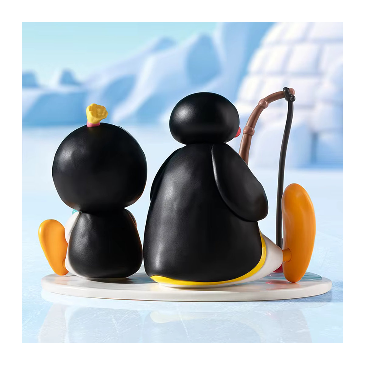 POP MART Baby Molly x PINGU Fishing Time Figur, mehrfarbig - Bild 3
