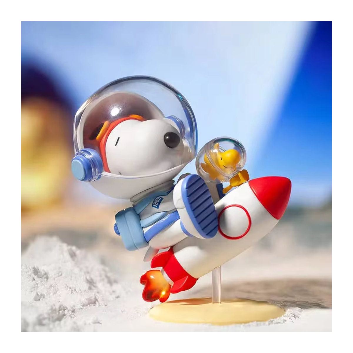 POP MART Snoopy Space Series Blind Box Mystery Box Action Figure Spielzeug in Weiß - Bild 1