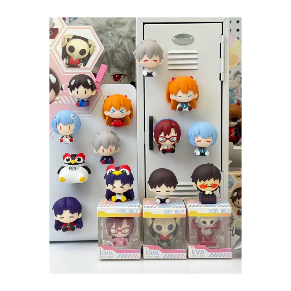 Popmart Gong Eva Neon Genesis Evangelion Super Mini Figur Blind Box als magnetische Dekoration für Kühlschrank oder Schreibtisch, mehrfarbig - Bild 5