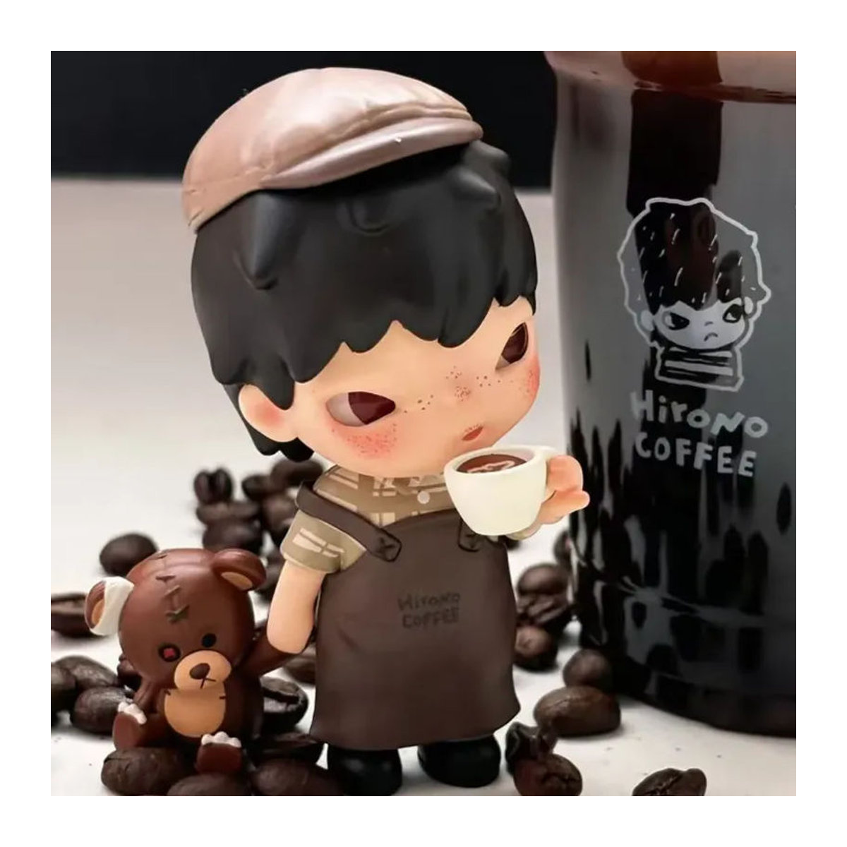 POPMART Hirono Serie Kaffee Blind Box Mystery Box Anime Figur aus Kunststoff in Braun und Mehrfarbig als Desktop Ornament zur Sammlung - Bild 4