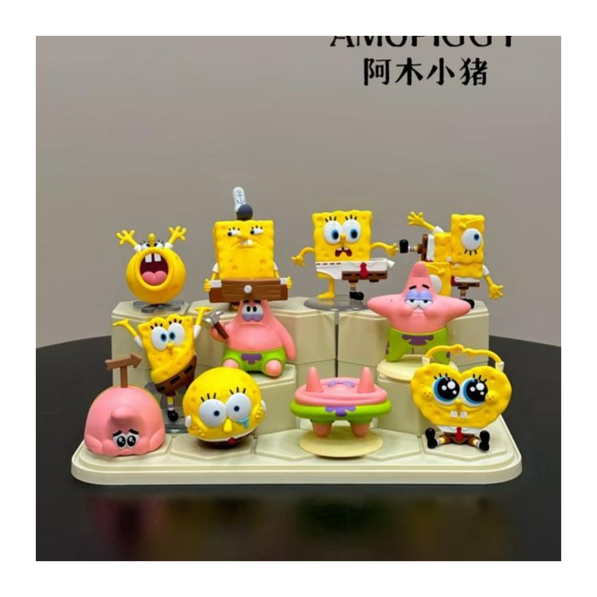 Popmart Spongebob Schwammkopf Lustige Serie Blind Box Gelbes Spielzeug als Desktop Ornament und Auto Dekoration - Bild 1