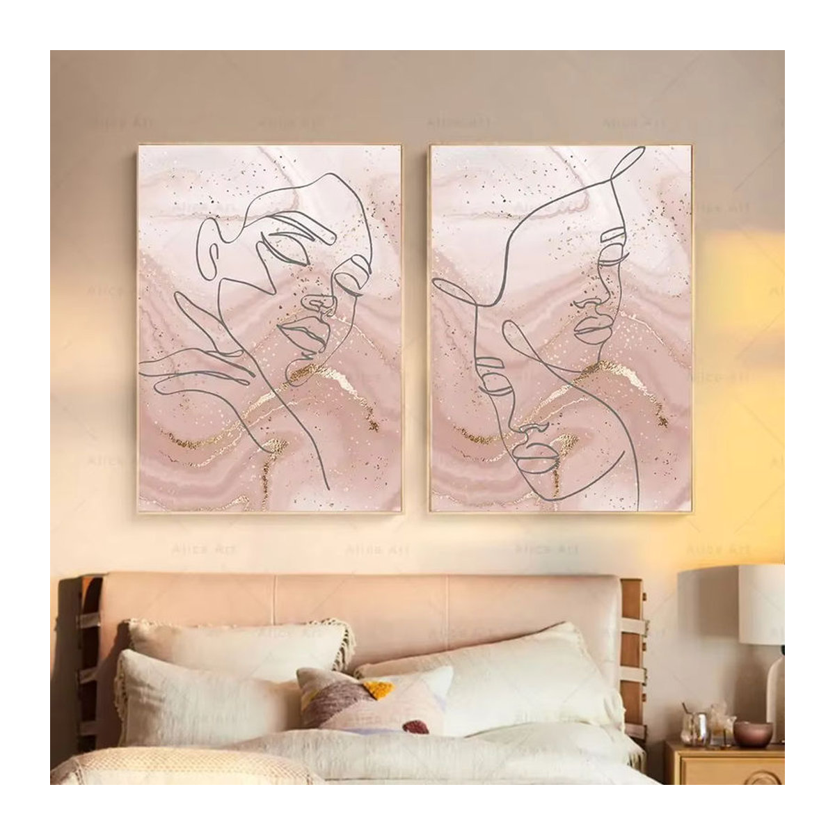 Potdemiel Abstrakte Leinwandmalerei in Gold und Rosa mit Körper-Linienzeichnung im skandinavischen Stil - Bild 1