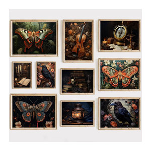 Potdemiel Leinwand Wandbild Gothic Vintage Phonograph mit Schmetterling und Krähe in Mehrfarbig für Dark Academy Home Decor