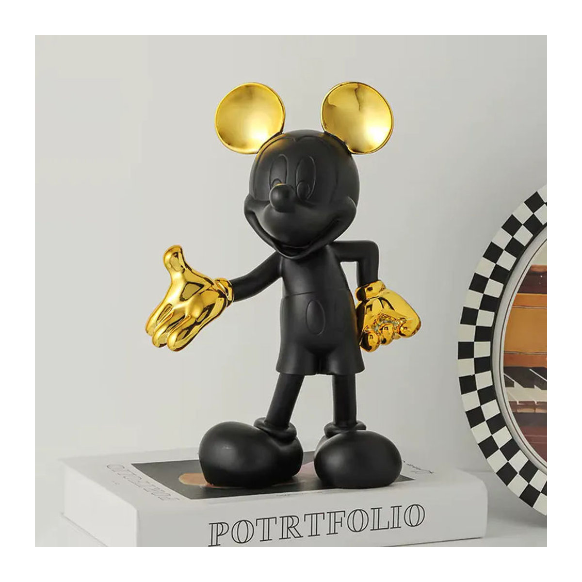Potdemiel Mickey Maus Statue aus Kunstharz in Schwarz und Weiß als dekorative Skulptur für dein Zuhause - Bild 2