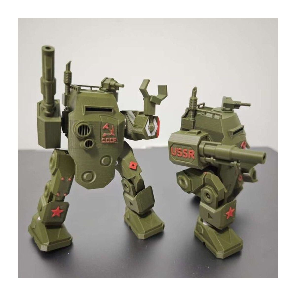 Potdemiel T-340-85 Steampunk Mecha Modell Panzer in Grün aus Kunststoff - Bild 1