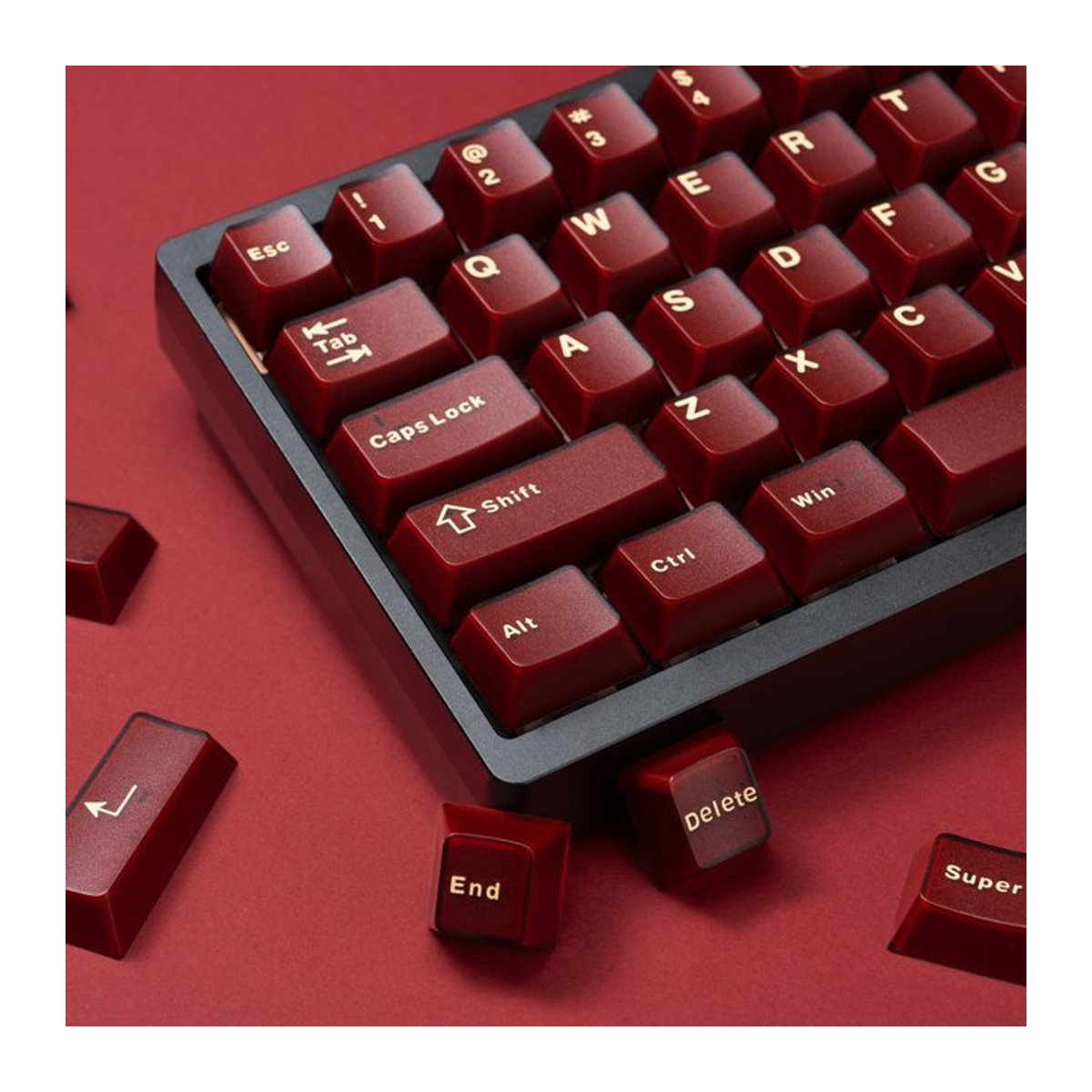 Pyga Red Double Shot Translucent Keycaps Cherry Profile: 118 halbtransparente ABS-Tastenkappen in Rot für Cherry MX Switches - Bild 1